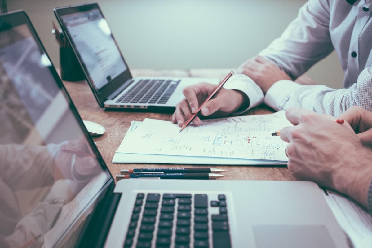 Building a pragmatic cloud migration playbook